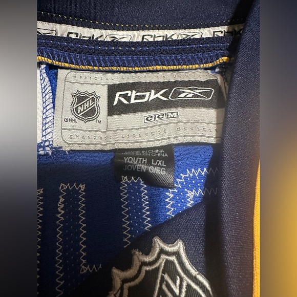 St Louis OSHIE Reebok Jersey youth L/XL - Picture 2 of 3